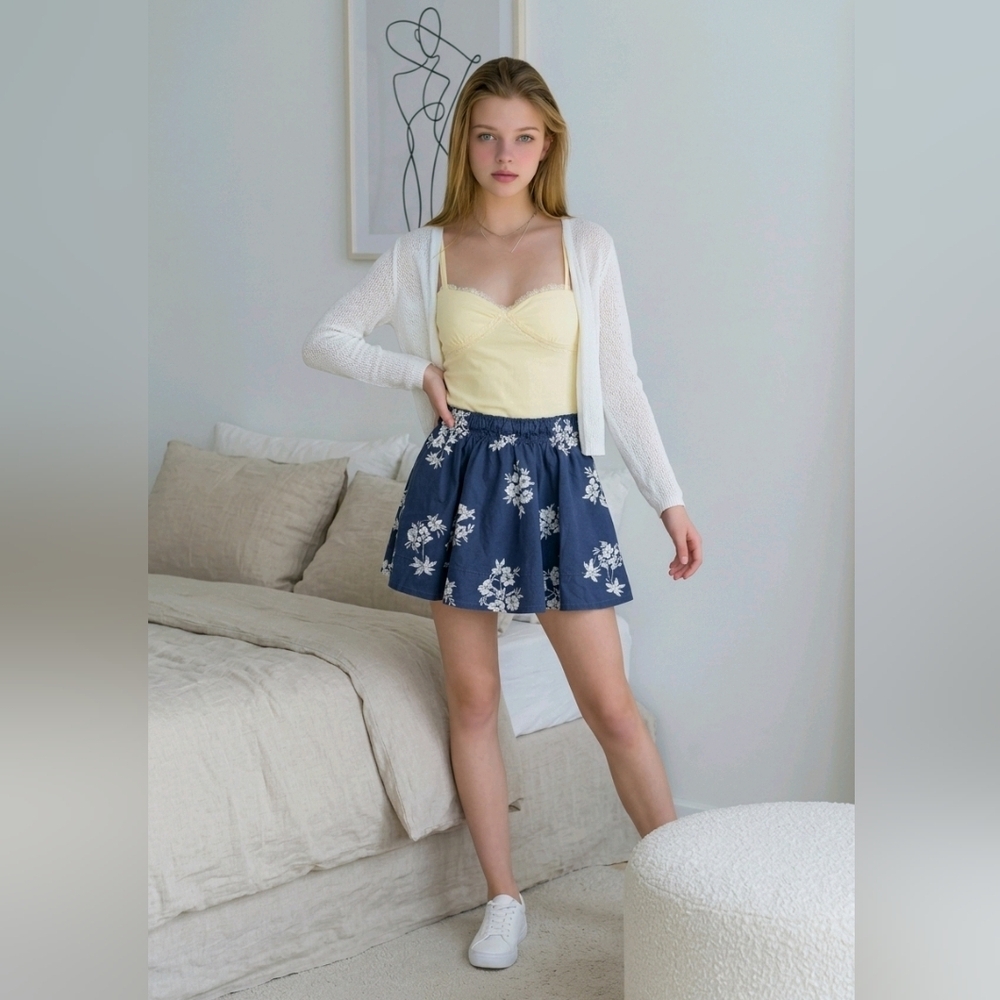 Hollister Floral Navy White Beach Mini Skirt Small Lined Cotton Pull On